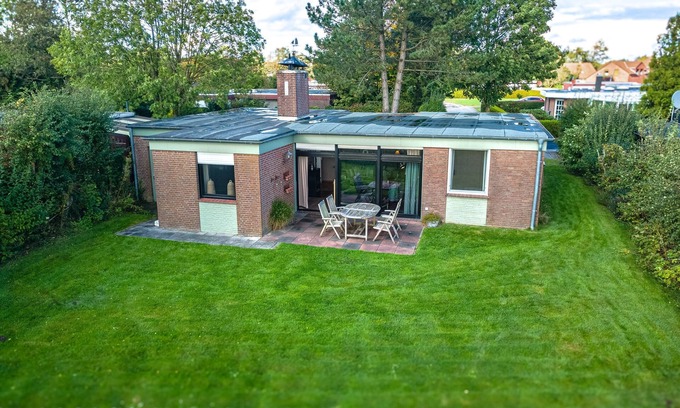 Esens House | Vacation cottage Escher