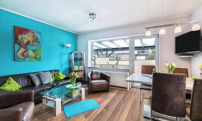 Friedrichskoog-Spitze House | Vacation Home “Ongi” near the Dyke with Wi-Fi, Terrace & Garden