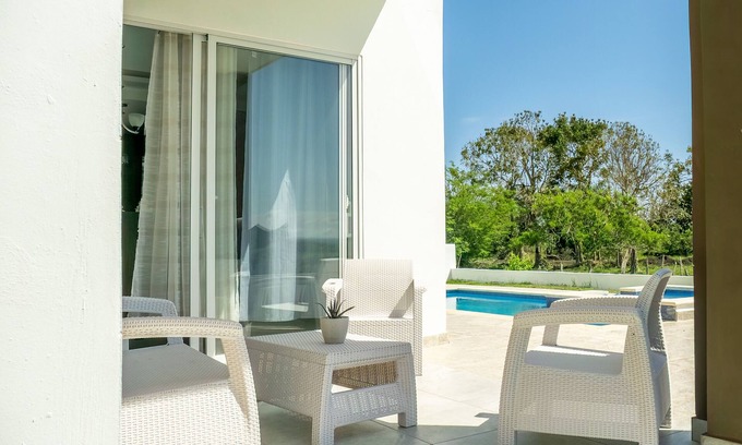 Montellano Villa | Vacation Villa With Pool/jacuzzi/grill 15min Airport