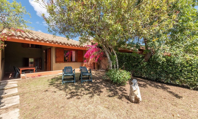 Villasimius Villa | Vacation flat close to the sea – Villetta Accu is Prezzus E/2