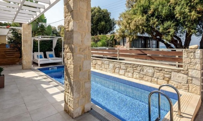 Nopigia House | Vacation home Azure Villa with Private Pool in Nopigia - 6 persons, 3 bedrooms