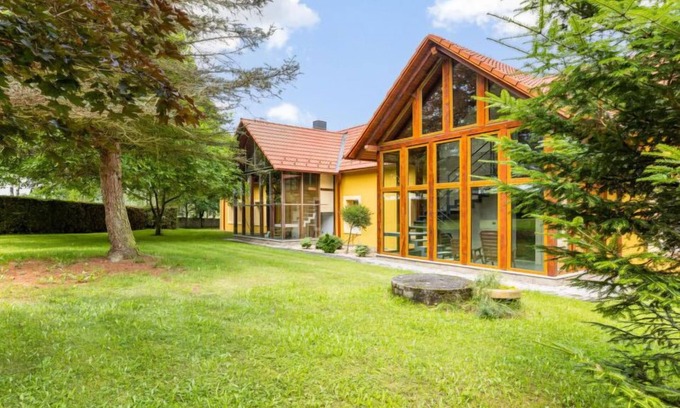 Dolni Bukovsko House | Vacation home Bzí by Interhome