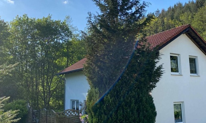 Schutz House | Vacation home Forellennest am Waldrand - 6-bed vacation home, 2x bath/WC, 3