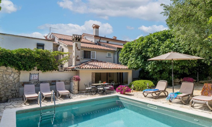 Vozilici House | Vacation home Gianni by Interhome