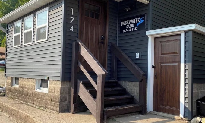 Fountain City House | Vacation home in Fountain City, steps from Mississippi River