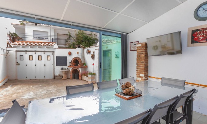 L'Escala House | Vacation home Isis by Interhome