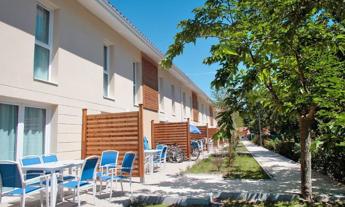 Hourtin Port House | Vacation home Le Petit Pont (HUT302) in Hourtin - 6 persons, 2 bedrooms