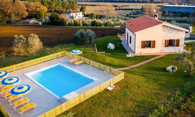 Riparbella House | Vacation home Melograno in Riparbella - 5 persons, 2 bedrooms