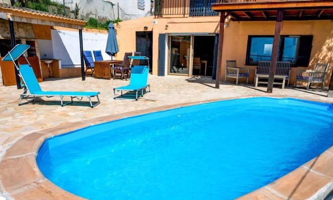 Pineda de Mar House | Vacation home Miramar in Pineda de Mar - 4 persons, 1 bedrooms