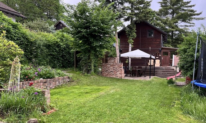 Saalfeld-Saale Cabin | Vacation home with fairy-like view and wood-burning stove