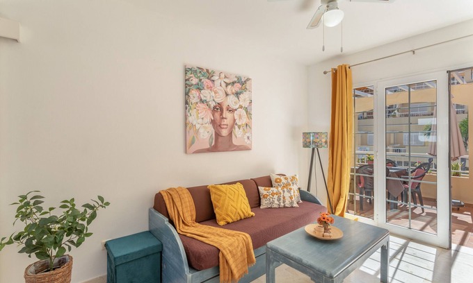 Lomo Quiebre Apartment | Vacation 'Los Mangueros Beach 6 - Mogán' with Mountain View, Wi-Fi and Air Conditioning