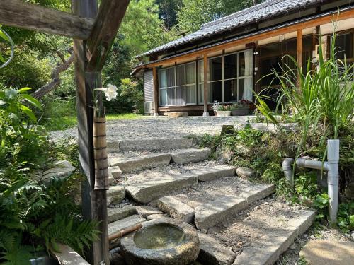 Nakatsugawa House | Vacation Rental あんばええ