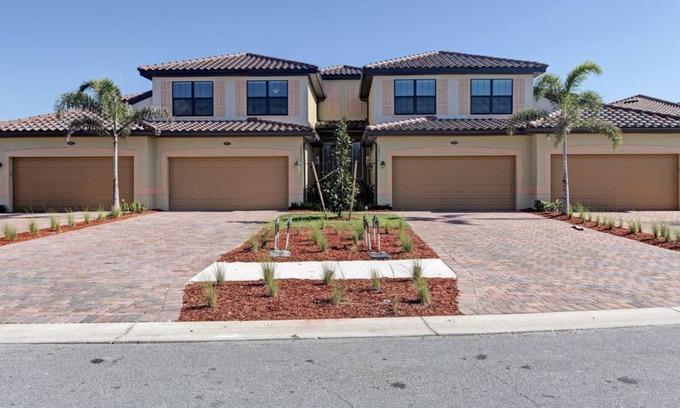 Gran Paradiso Condo | Vacation Rental Minutes From the World Famous Gulf Coast
