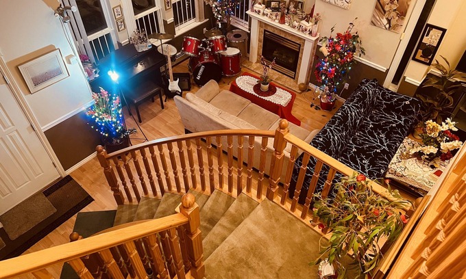 Fleetwood House | Vacation Rental Room in a Home nPrivate Bathroom nNo Airconnnn