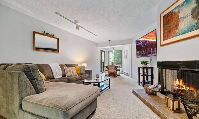 Vail Apartment | Vail Home Hot Tub On Bus Line 5 Minutes To Slopes