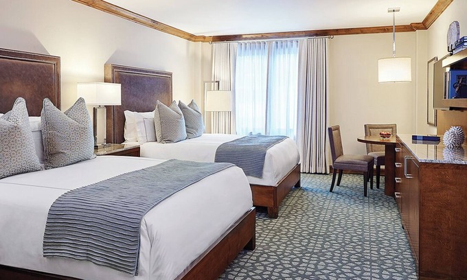 Vail Hotel | Vail Village Sebastian Resort 2 Queen Room - pool, spa, hot tubs, dining onsite!