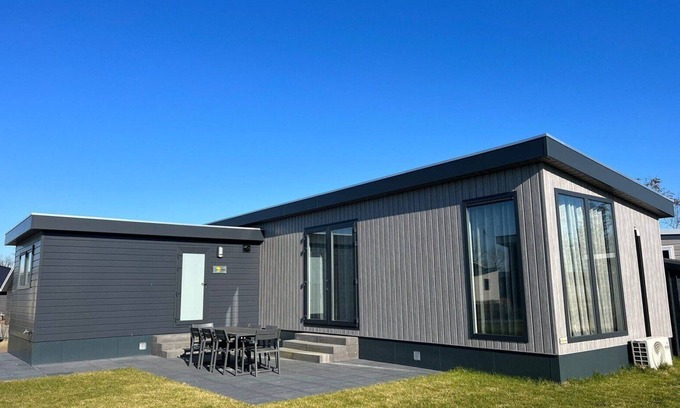 Scherpenisse Ski Chalet | Vakantiepark de Zeeuwse Parel - De Zeester