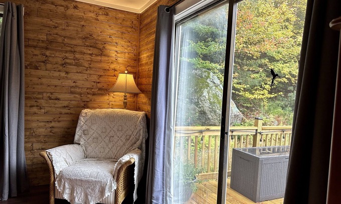 Washington House | Valley House - Spacious Washington Family Home