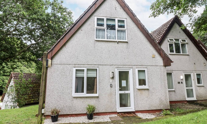 St. Ann's Chapel Cottage | VALLEY LODGE 20, pet friendly, with pool in Gunnislake