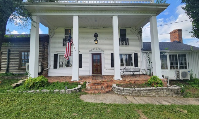 Fishers Hill Other | Valley Pike Manor - Historic Farmhouse Retreat