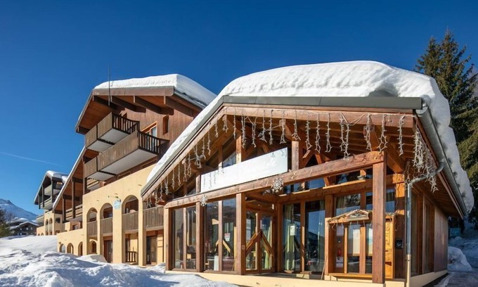 Doucy-Combelouviere Condo | Valmorel | 1BR for 5 + Ski-in, Ski-out!