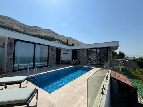 Shkoder Villa | Vatër by lake