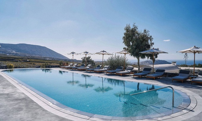 Megalochori Hotel | Vedema, a Luxury Collection Resort, Santorini