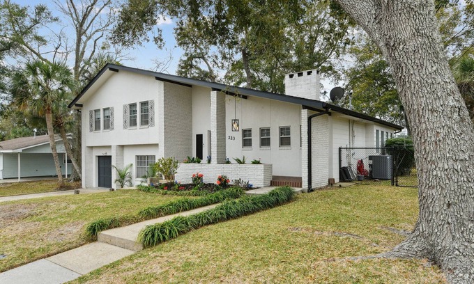 Gulfport House | Venetian Garden Retreat with Arcade Games & Hot Tub