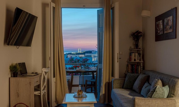 Naxos Apartment | Venetian Suites III
