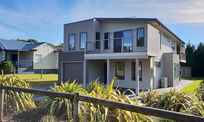 Venus Bay House | Venus Haven - Beach 1, Linen, WI-FI, Netflix