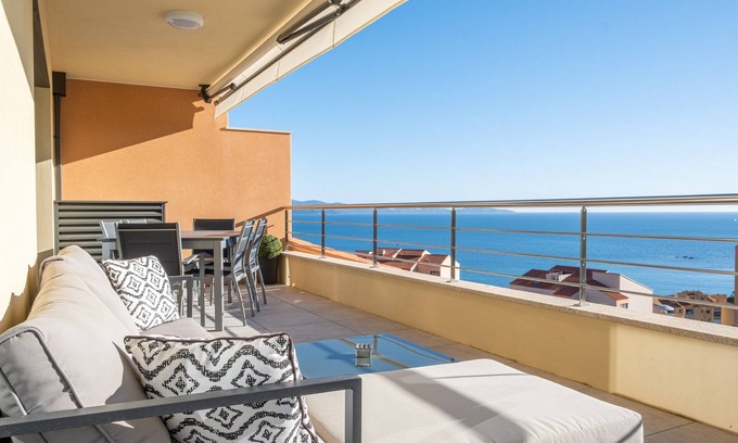 Ajaccio Apartment | Very nice new T3 + 25m2 terrace sea view 5 min beach Marinella