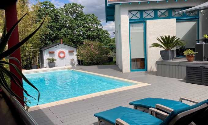Fouras Bed & Breakfast | Very pleasant bed and breakfast in a villa with swimming pool