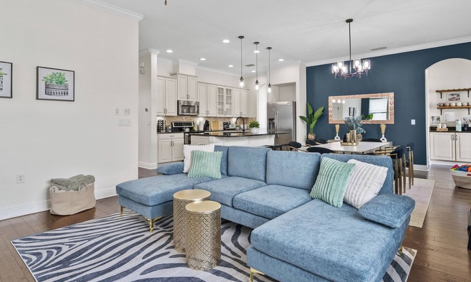 Port Tampa City House | Very Spacious+Pool+GLAM Room+MAN Cave