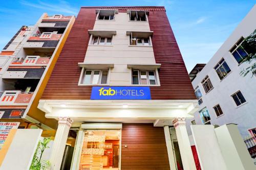 Vadapalani Cabin | Via Karuna Regent