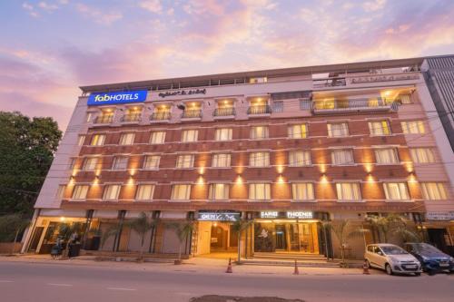 Shivaji Nagar Hotel | Via Phoenix Resorts - Nr M Chinnaswamy Stadium