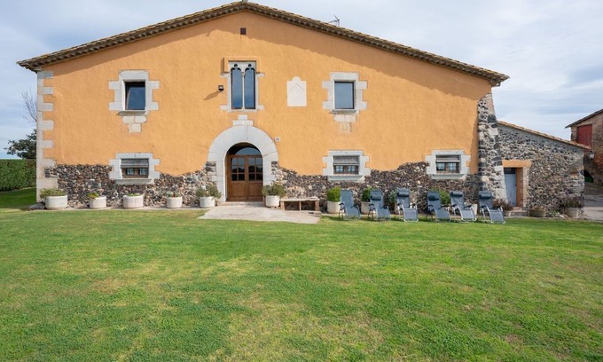 Aiguaviva House | Vibranr Holiday Home in Aiguaviva with Swimming Pool