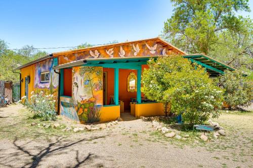 Patagonia Apartment | Vibrant Casa Paloma with Patio - Near Vineyards!