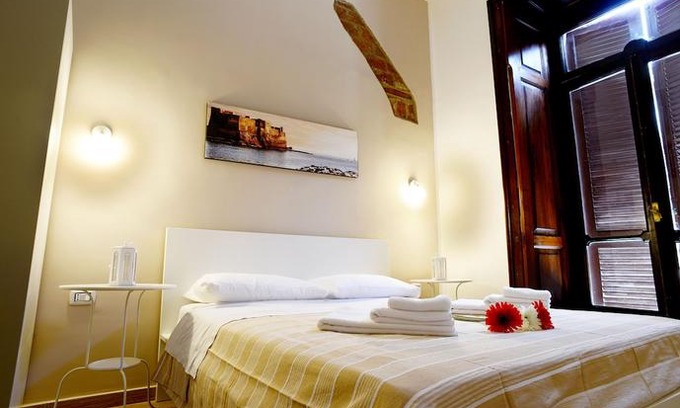 Naples City Centre Bed & Breakfast | Vic' Street B&b