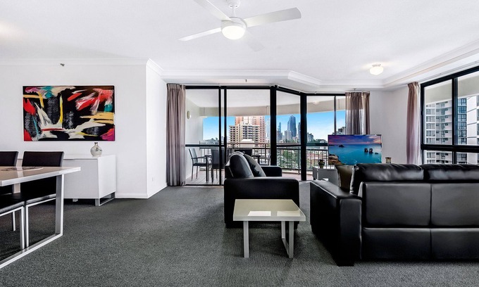 Broadbeach Apartment | Victoria Square 2 Bed Ocean View Broadbeach