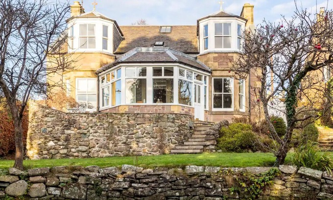 Crieff Villa | Victorian class in central Crieff