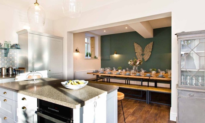 Millers Dale House | Victorian country house with 9 ensuite bedrooms, nestled in a pretty hamlet