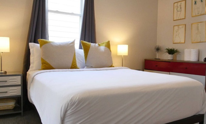 Tulane - Gravier House | Victorian Shotgun | 10 minutes to French Quarter