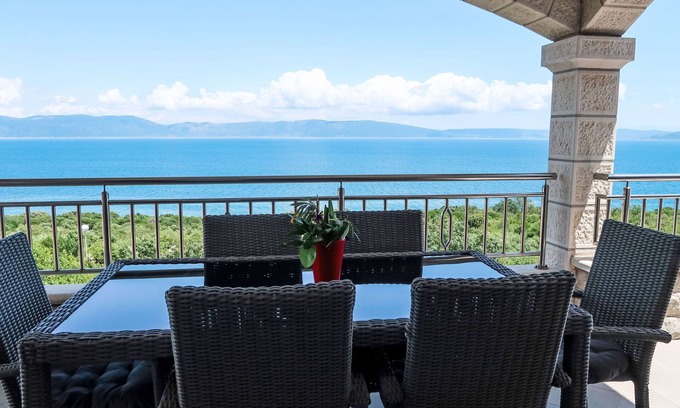 Ravni Apartment | Victory by Interhome