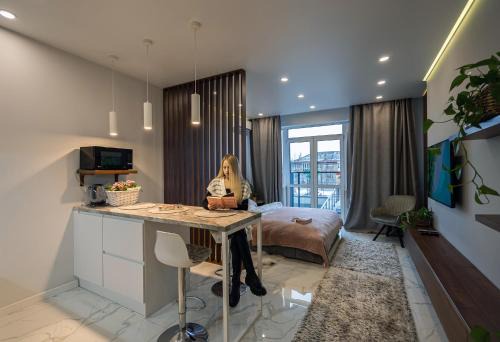 Shevchenkivs'kyi District Apartment | VICTORY Elegant studio, ОХМАТДЕТ