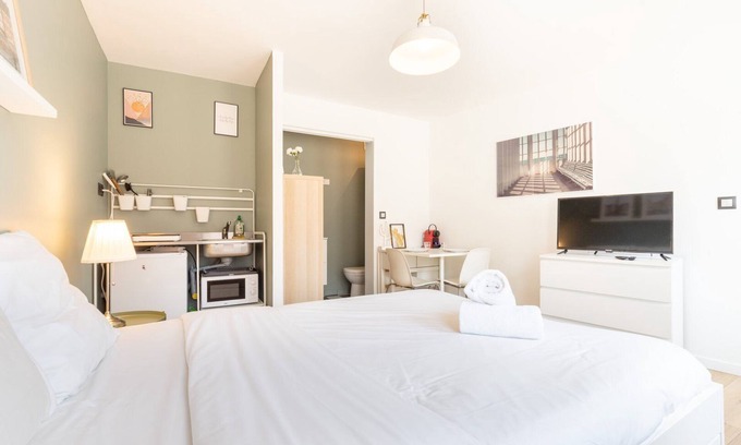 Lille Apartment | Vieux Lille : Equipped studio