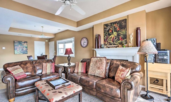 Lake Ozark Condo | **VIEW** Paradise-PALISADES 12x32 Slip-Sleeps 6-8