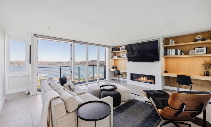 Sausalito House | Views from literally every room! 3 bedrooms in Sausalito; Walkable to downtown.