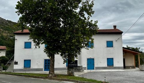 Komen Hotel | Vila Borealis