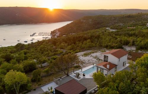 Trget Villa | Vila Laguna Blu by Villas Guide