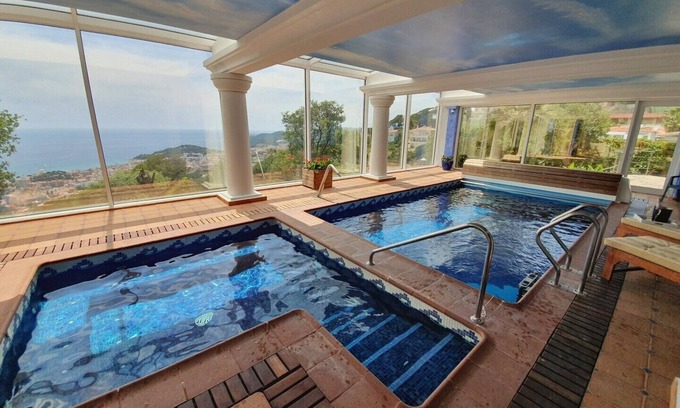 Lloret de Mar Villa | Vila Panorama, amazing vila with spa and indoor pool